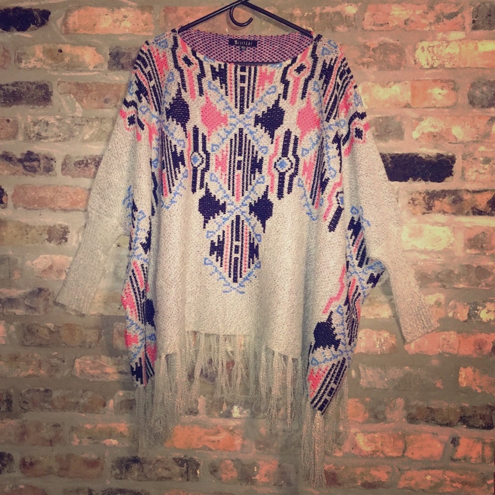 Sisters poncho sweater